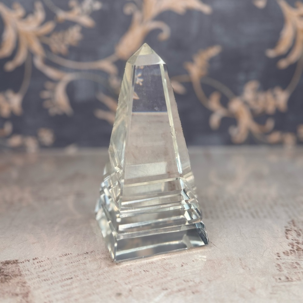 Vintage Cut Glass Crystal Obelisk Paperweight Art Deco Style - Picture 2 of 9